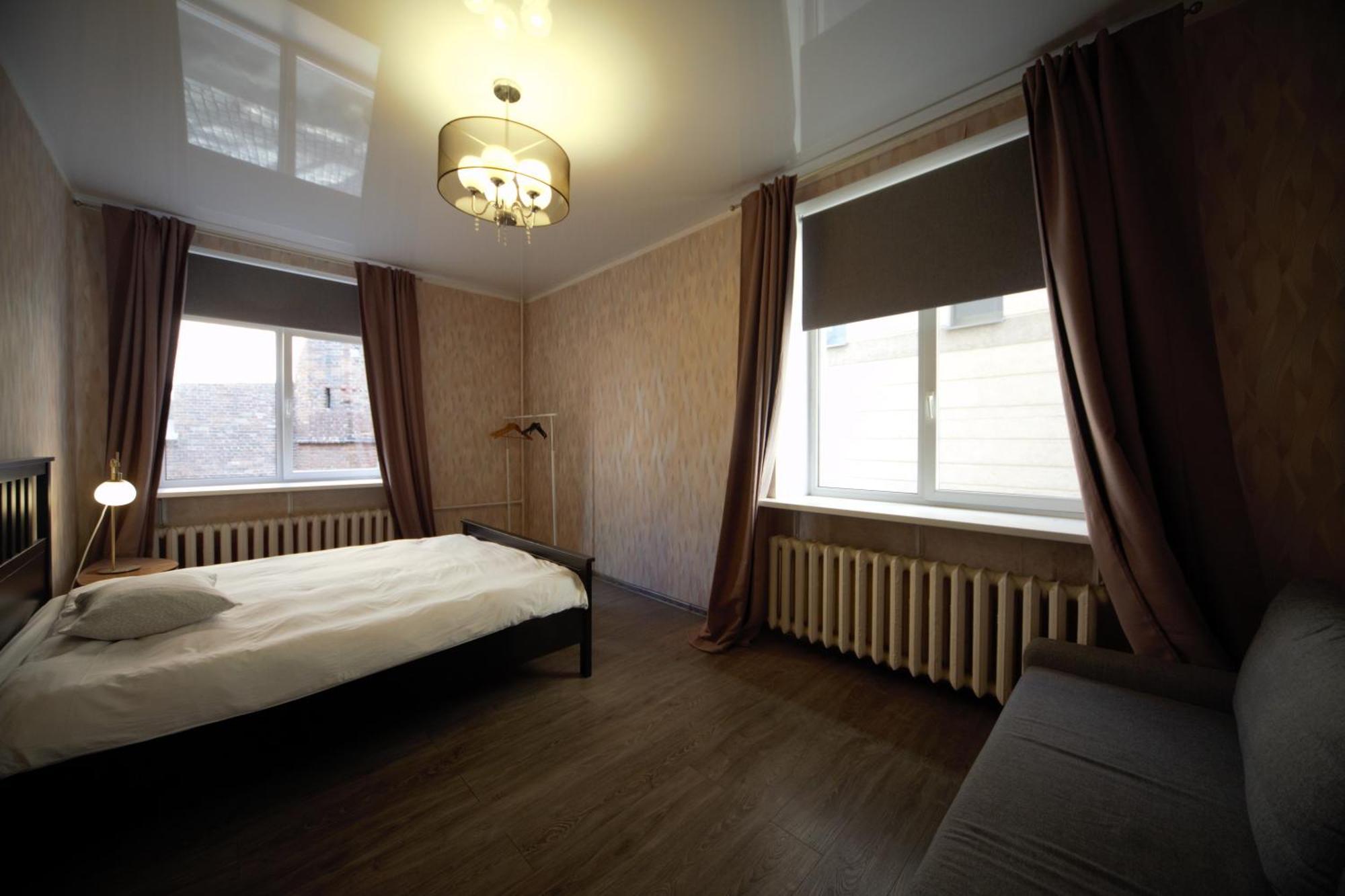 Three Bedroom - Next To St Peters Church Appartement