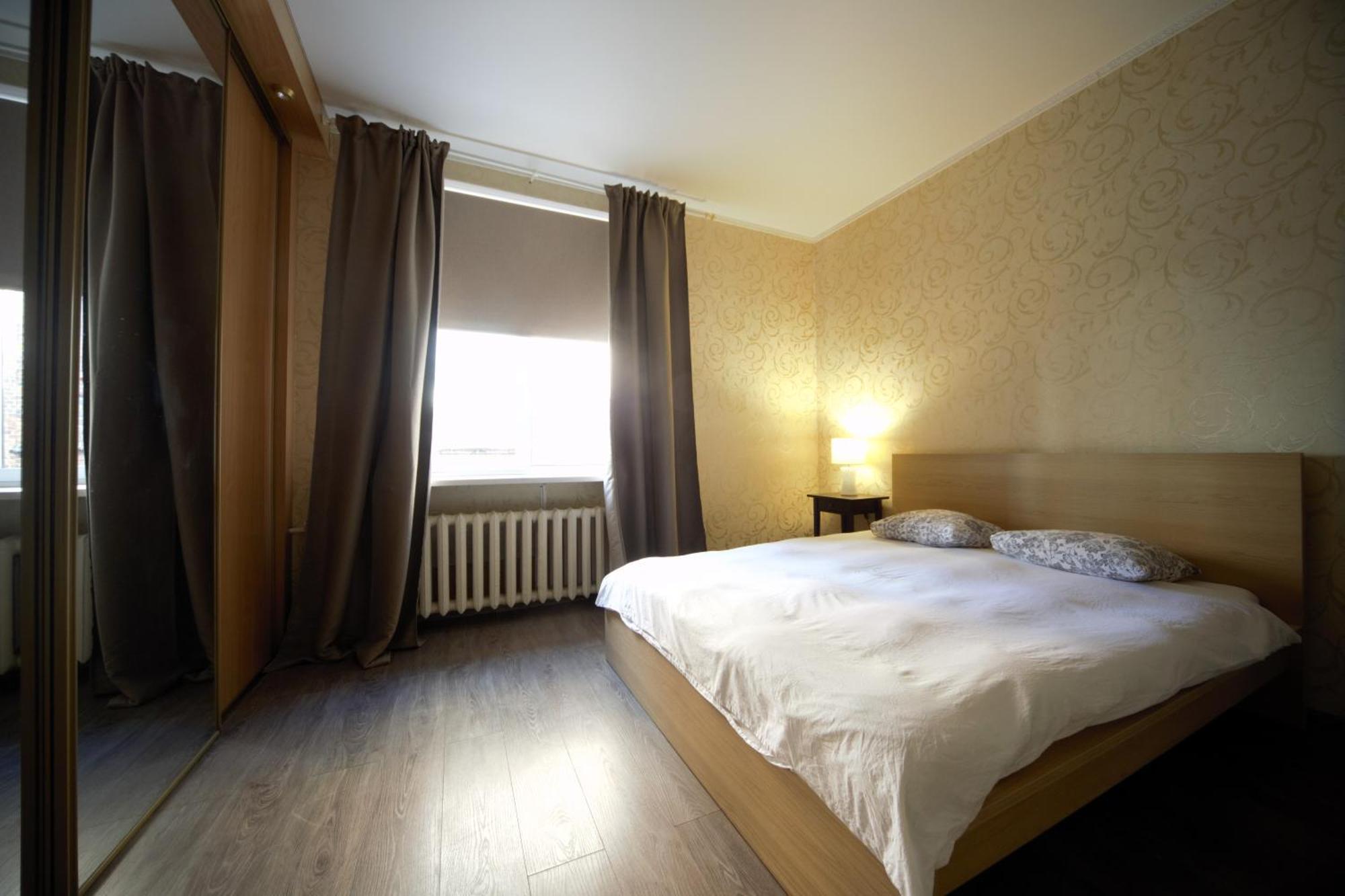 Three Bedroom - Next To St Peters Church *