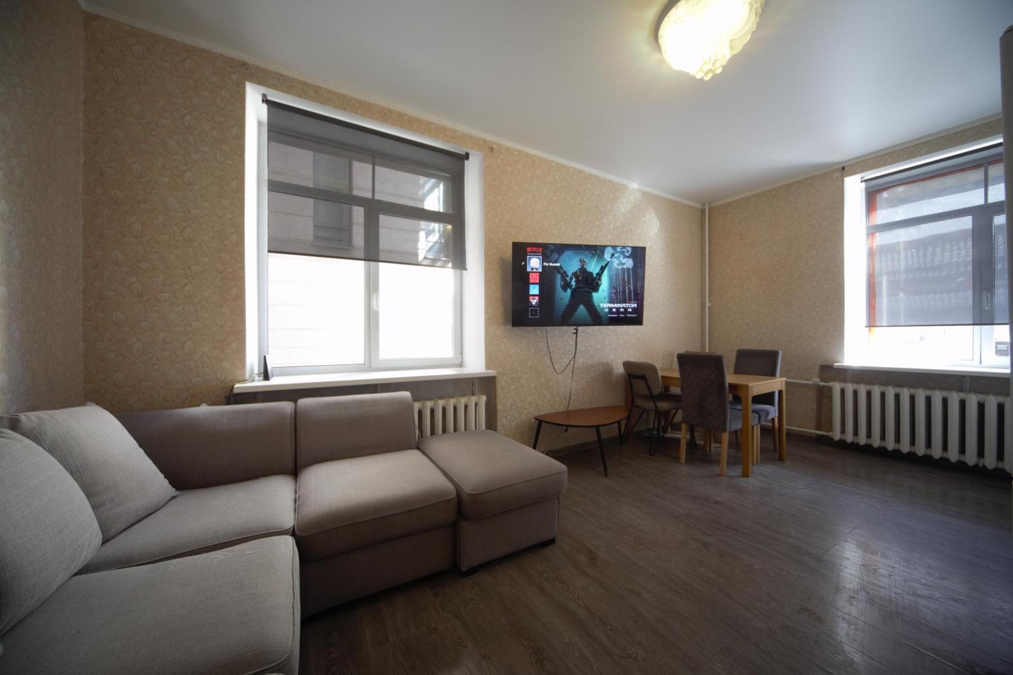 Three Bedroom - Next To St Peters Church *