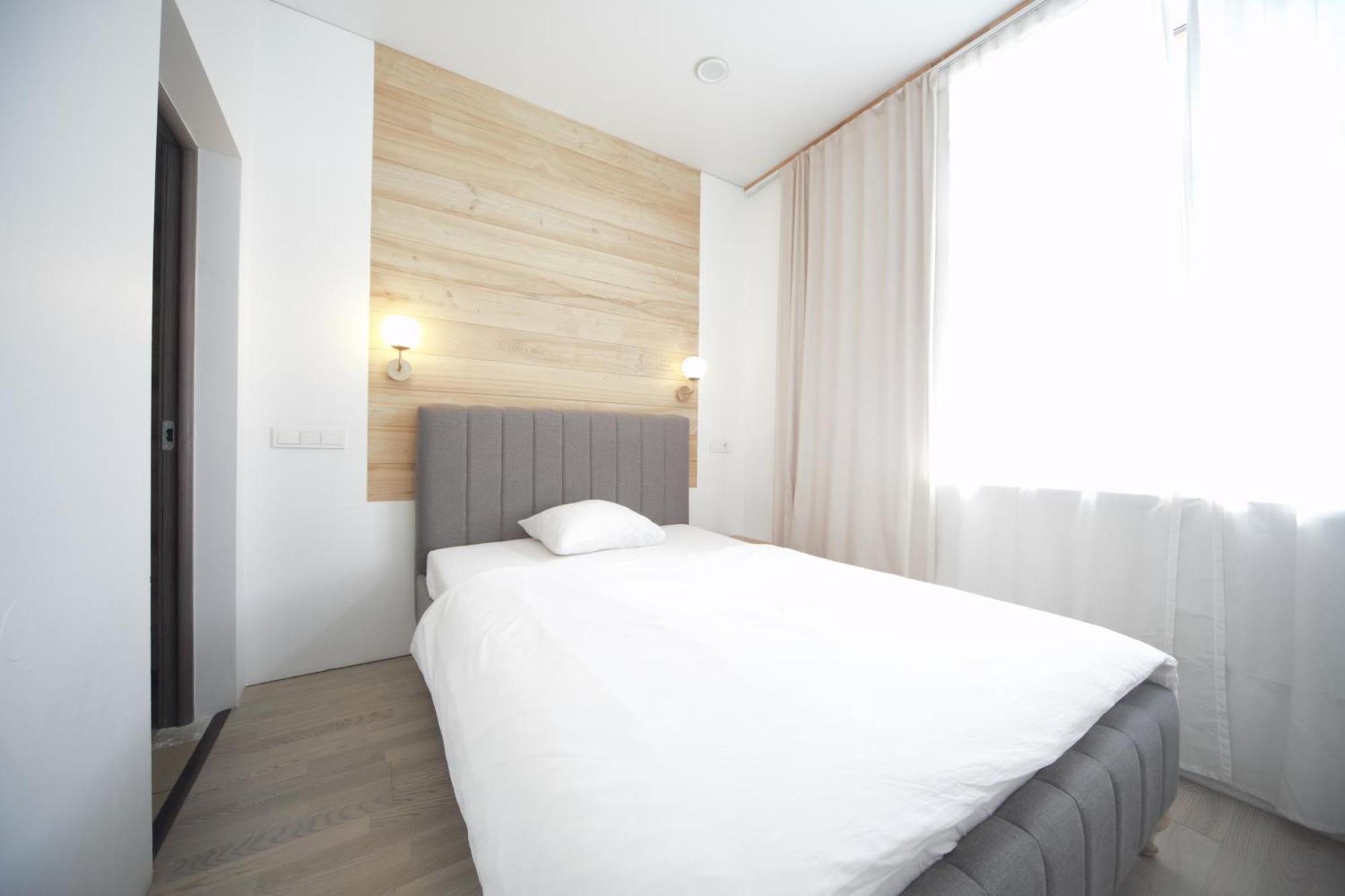 Three Bedroom - Next To St Peters Church * Riga